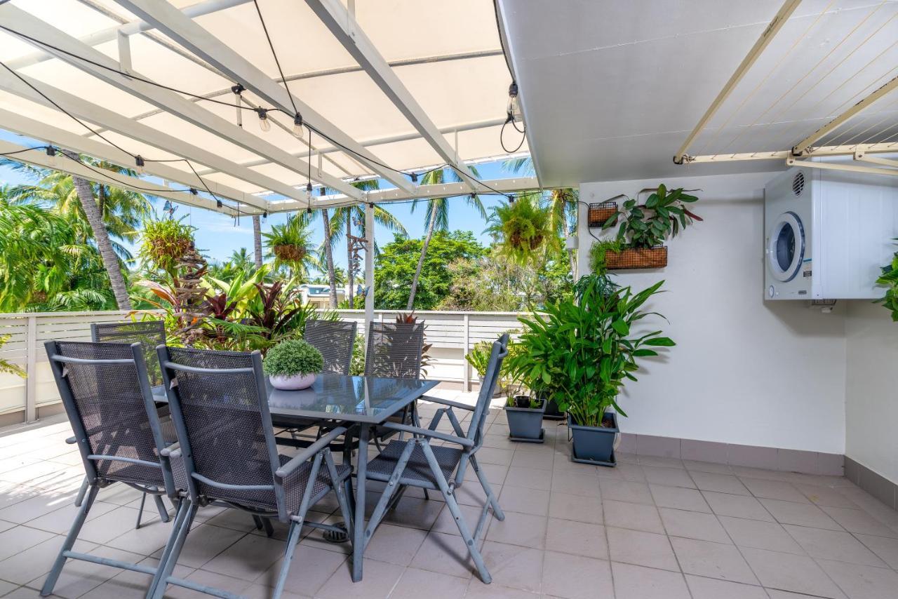 Seascape Holidays - Tropical Reef Apartments Порт Дъглас Екстериор снимка