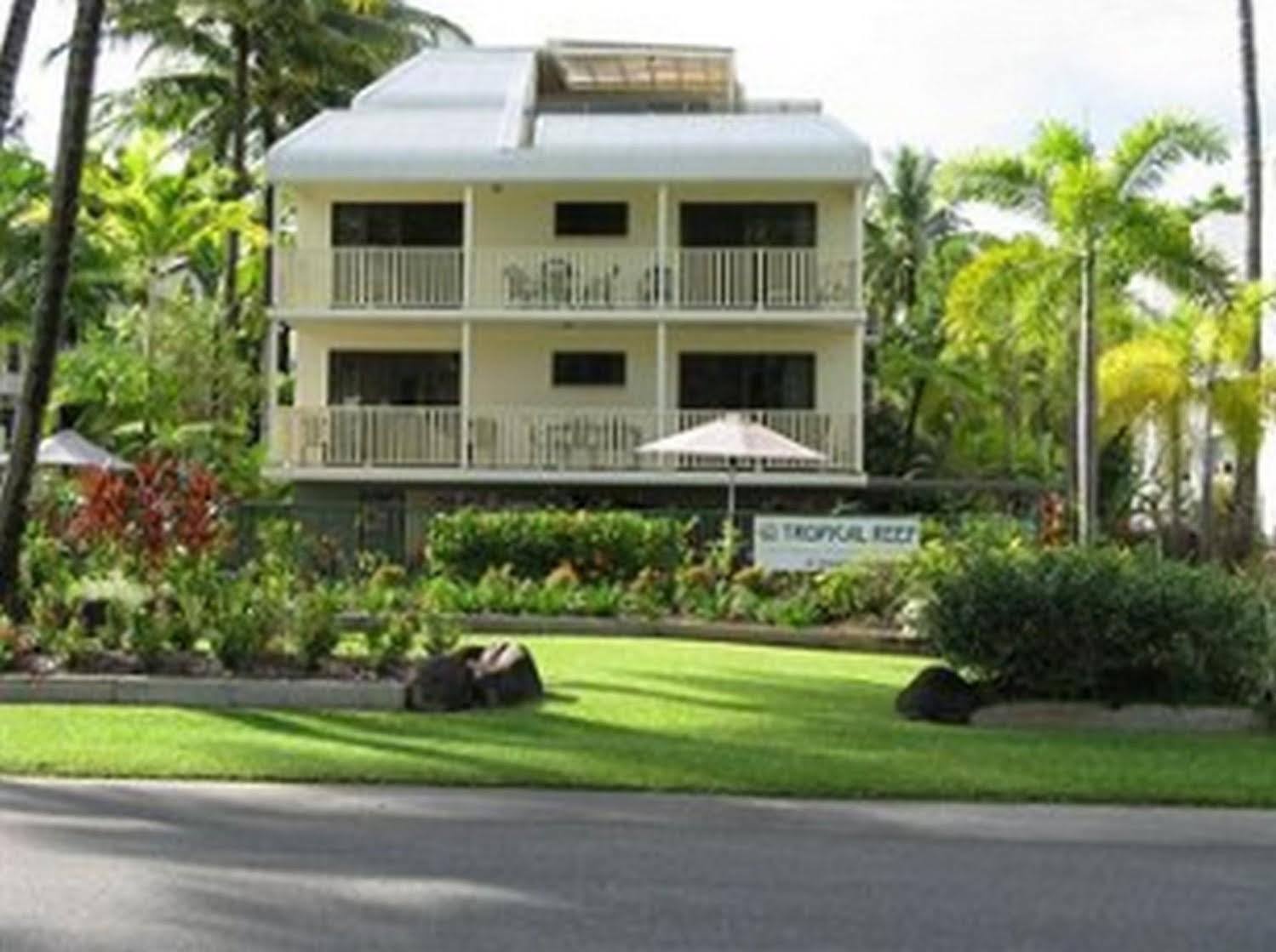 Seascape Holidays - Tropical Reef Apartments Порт Дъглас Екстериор снимка