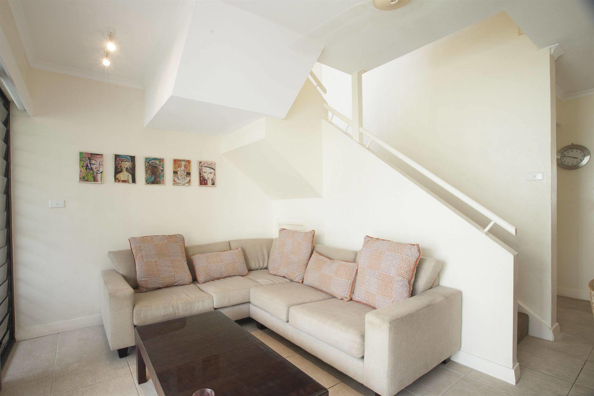 Seascape Holidays - Tropical Reef Apartments Порт Дъглас Екстериор снимка