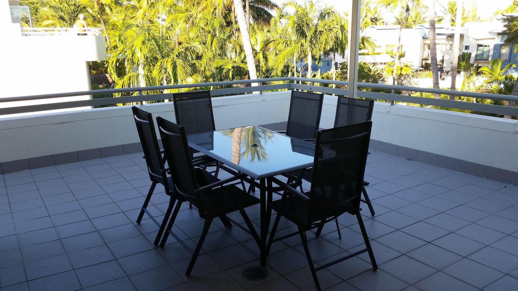 Seascape Holidays - Tropical Reef Apartments Порт Дъглас Екстериор снимка