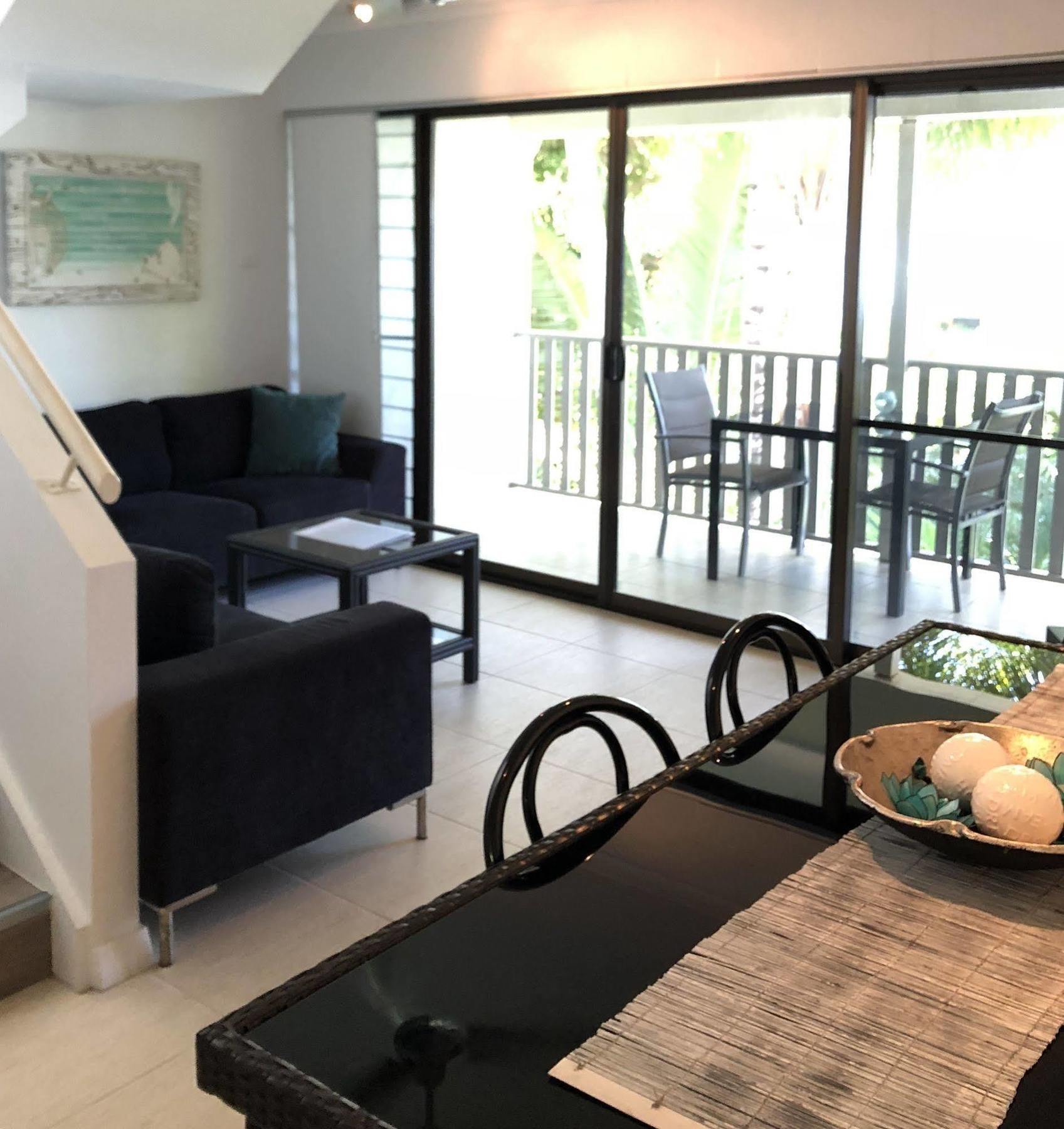 Seascape Holidays - Tropical Reef Apartments Порт Дъглас Екстериор снимка