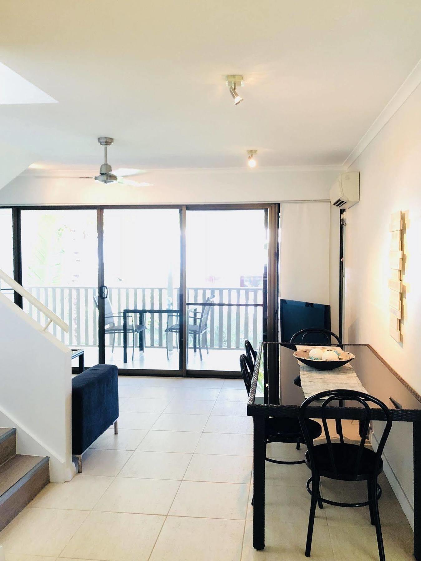 Seascape Holidays - Tropical Reef Apartments Порт Дъглас Екстериор снимка